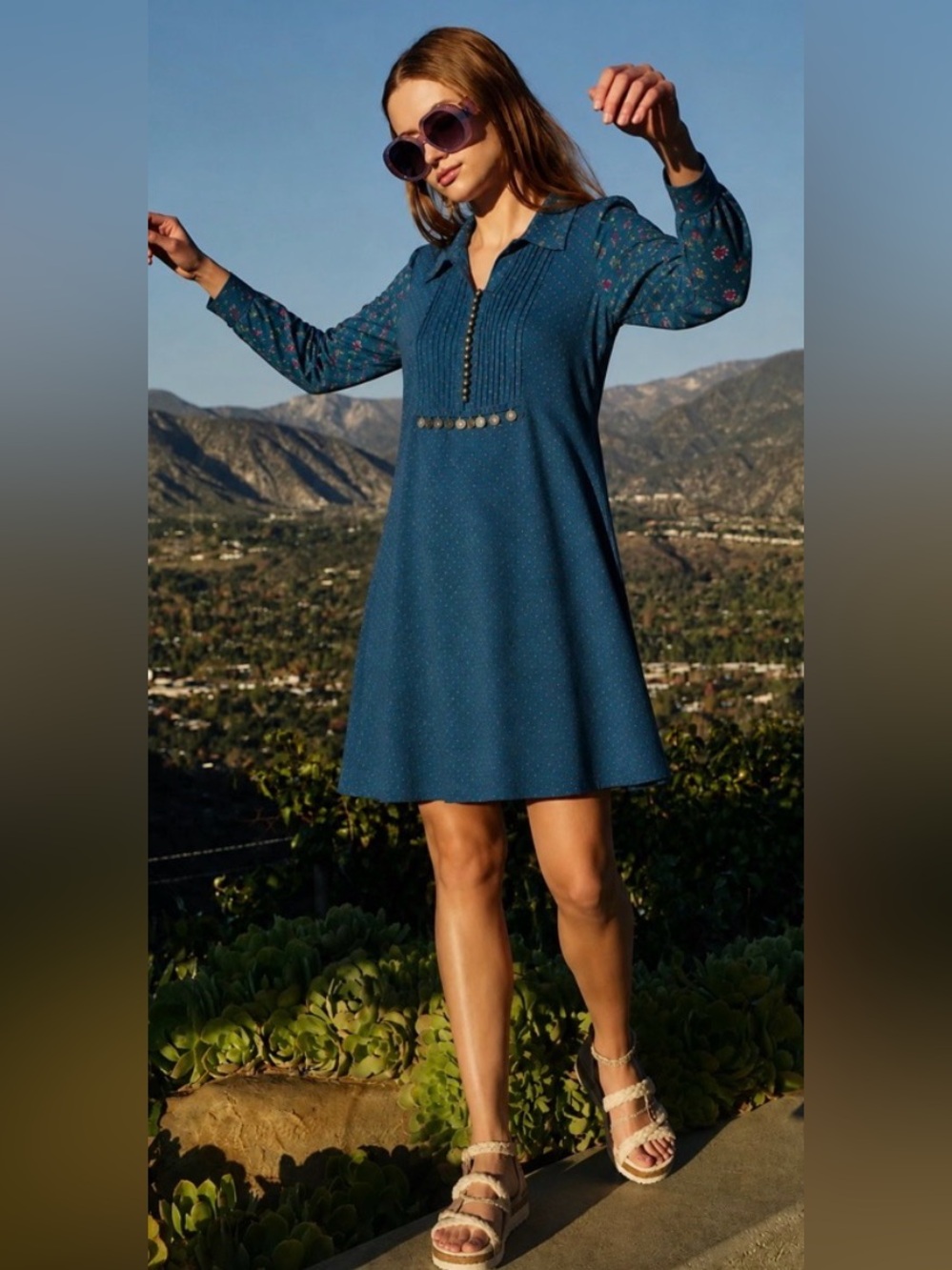 NWT Riverside Women’s Blue Ditsy Floral Print Mini DressSize 6 Boho Coastal